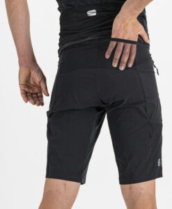 SUPERGIARA OVERSHORT BLACK – Bild 4