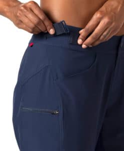 VENTURE SHORT RELAXED BLACK IRIS – Bild 5