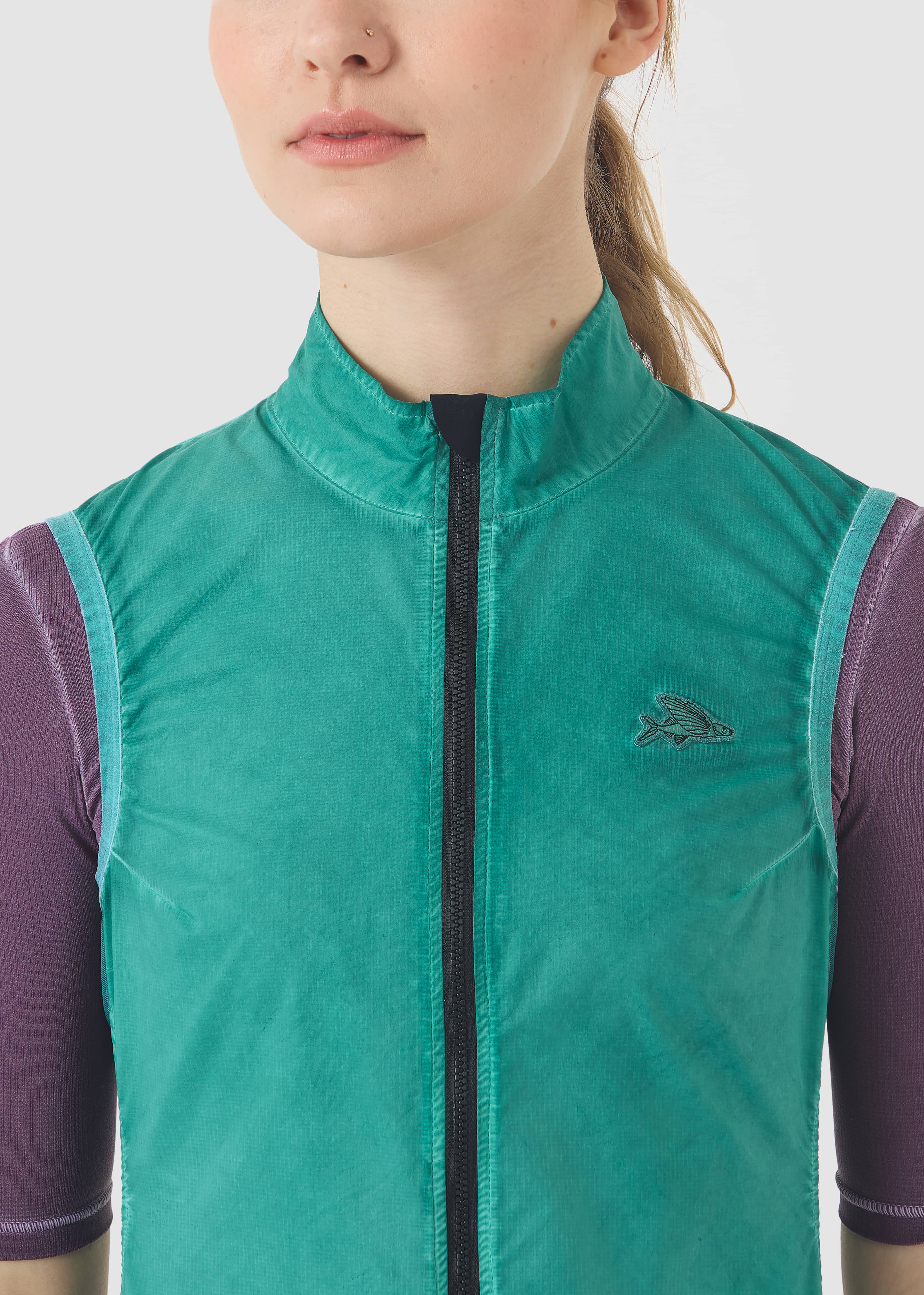 EDITH GILET COLD DYE DARK SEA – Bild 6